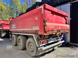 Maur tri-axle trailer