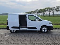 OPEL COMBO 1.5 automaat, airco, navi, pdc, zijdeur