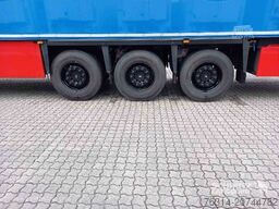 Schmitz Cargobull Tiefkühler Multitemp Trennwand