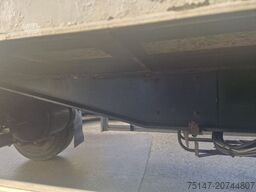 ACKERMANN-FRUEHAUF 18 to 2-Achs Anhänger Koffer Portaltüren