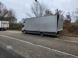 Mercedes-Benz atego 823