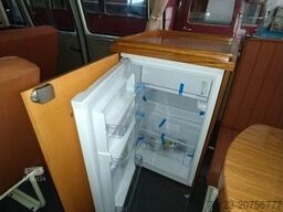 MERCEDES-BENZ Vorgänger Sprinter O 319 Samba mit Faltdach AC