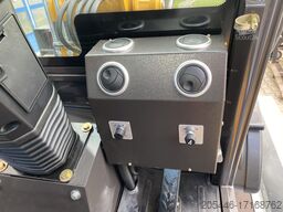 Berger Kraus Radlader/Teleskoplader BK810T *KUBOTA*