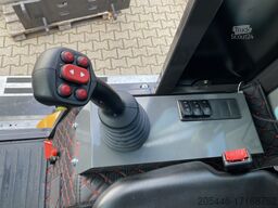 Berger Kraus Radlader/Teleskoplader BK810T *KUBOTA*