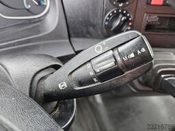 MERCEDES-BENZ ATEGO 1623 L Bakwagen Laadklep 16T Zijdeur Onde...