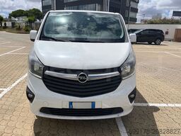 Opel Vivaro - B