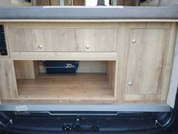 MEGAMOBIL Mega Lounge 680 S Twin Best Luxury Campervan