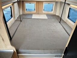 MEGAMOBIL Mega Lounge 680 S Twin Best Luxury Campervan