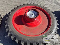 BKT KR 320/85R38 + 320/90 R54 BKT + Kock Anschlüsse