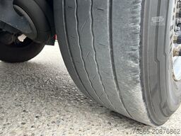 Schmitz Cargobull SCB S3B / Box Trailer / 2x Liftas / APK TUV 10-26