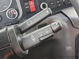MAN 26.360 TGS 6X2 TAILLIFT