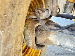 JCB 541-70