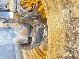 JCB 541-70