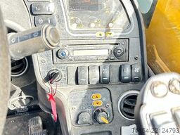 JCB 541-70