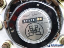 Feldbinder Powder tank alu 63 m3 (tipping)