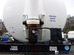 Feldbinder Powder tank alu 63 m3 (tipping)