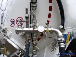 Feldbinder Powder tank alu 63 m3 (tipping)