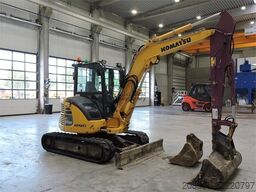 KOMATSU PC55