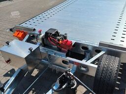 BLYSS Autotransporter 655x205cm 3500kg zGG