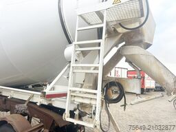 Mercedes-Benz Arocs 3240 8x4 Arocs 3240 8x4,Betonmischer Liebherr HTM 904F 9m³ , Wechselsystem