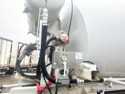 Mercedes-Benz Arocs 3240 8x4 Arocs 3240 8x4,Betonmischer Liebherr HTM 904F 9m³ , Wechselsystem