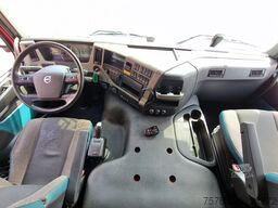 Volvo FM 370 Globetrotter 6x2*4 - Box with sidedoors ...