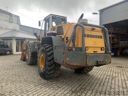 LIEBHERR Liebherr L576