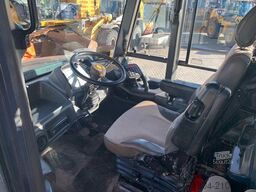 BELL B40D mit Heckklappe