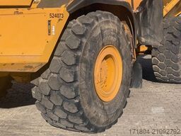 BELL B40D mit Heckklappe