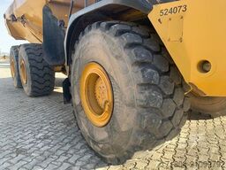 BELL B40D mit Heckklappe