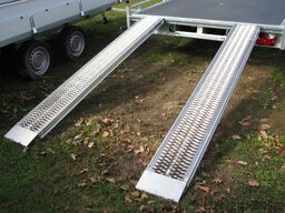 SARIS TP 406 204 2700 2 mit Winde und Rampen