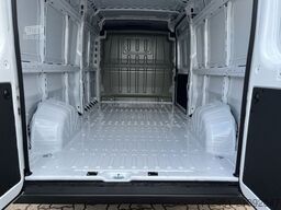 PEUGEOT Boxer 2.2 BlueHDi 140 L3H2