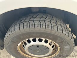 Mercedes-Benz Sprinter 319 1.9 CDI / L4 H3 / RWD / / Leder / ...
