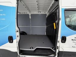 IVECO 35S14E V LED / AHK / ACC