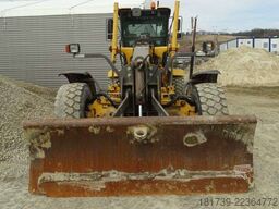 Volvo G946 6x6 road grader / Leica 3D system