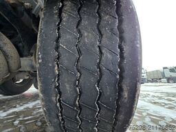 SCHMITZ CARGOBULL SKI 24 SL 7.2 / Liftachse