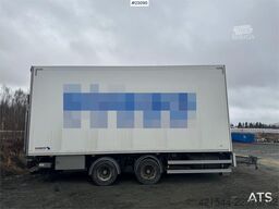 Schmitz Cargobull 2-axle box trailer with Carrier refrigeration unit