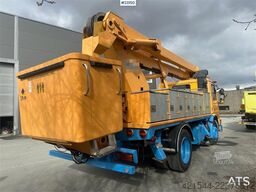 Scania 82m lift truck w/ Simon cara 170 - Must see. WATCH