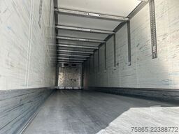 Schmitz Cargobull SKO 24 / Carrier Vector 1800 Reefer / Frigo Box...