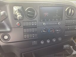 Ford F-Line 1833 4x2 DayCab automaat