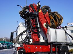 Mercedes-Benz Antos 3240 8×2 / Typhoon L170Z3 crane