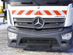 Mercedes-Benz Antos 3240 8×2 / Typhoon L170Z3 crane