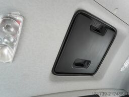 Mercedes-Benz Arocs 2633 flatbed truck / Crane FASSI