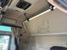 MAN TGX 26 460 6 x 2, steering lifting hydraulics, ...