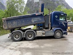 Scania R730 6x4 snowplow-equipped combination vehicle