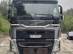 Volvo FH540 6x4 Snow Plow Equipped Tipper Truck