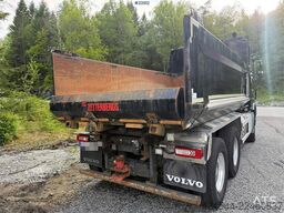 Volvo FH16 750 tipping truck
