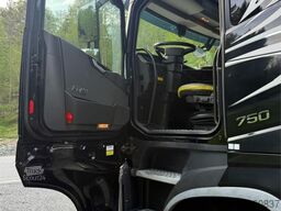 Volvo FH16 750 tipping truck