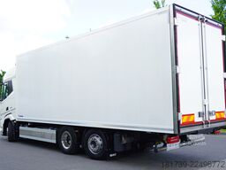 DAF XF 450 6x2 / KRONE 20 EPAL refrigerator