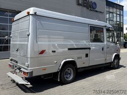 mercedes-benz Vario 815d DoKa/ Autom./ Werkstattregal